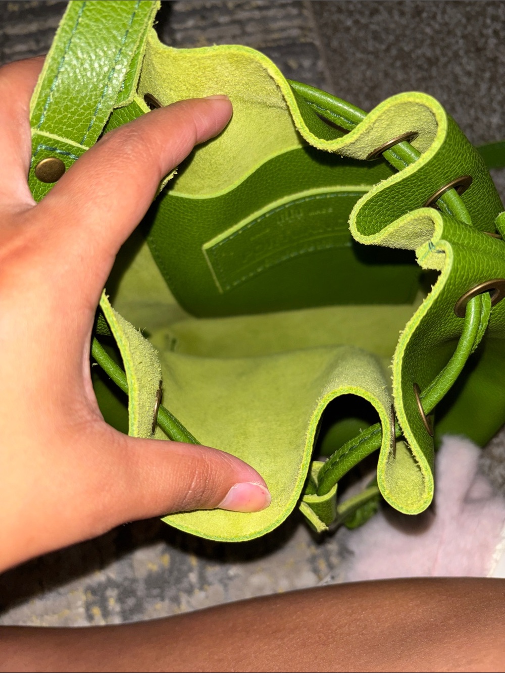PLG-Green Drawstring Small Mantis Bucket Bag - Picture 2 of 4